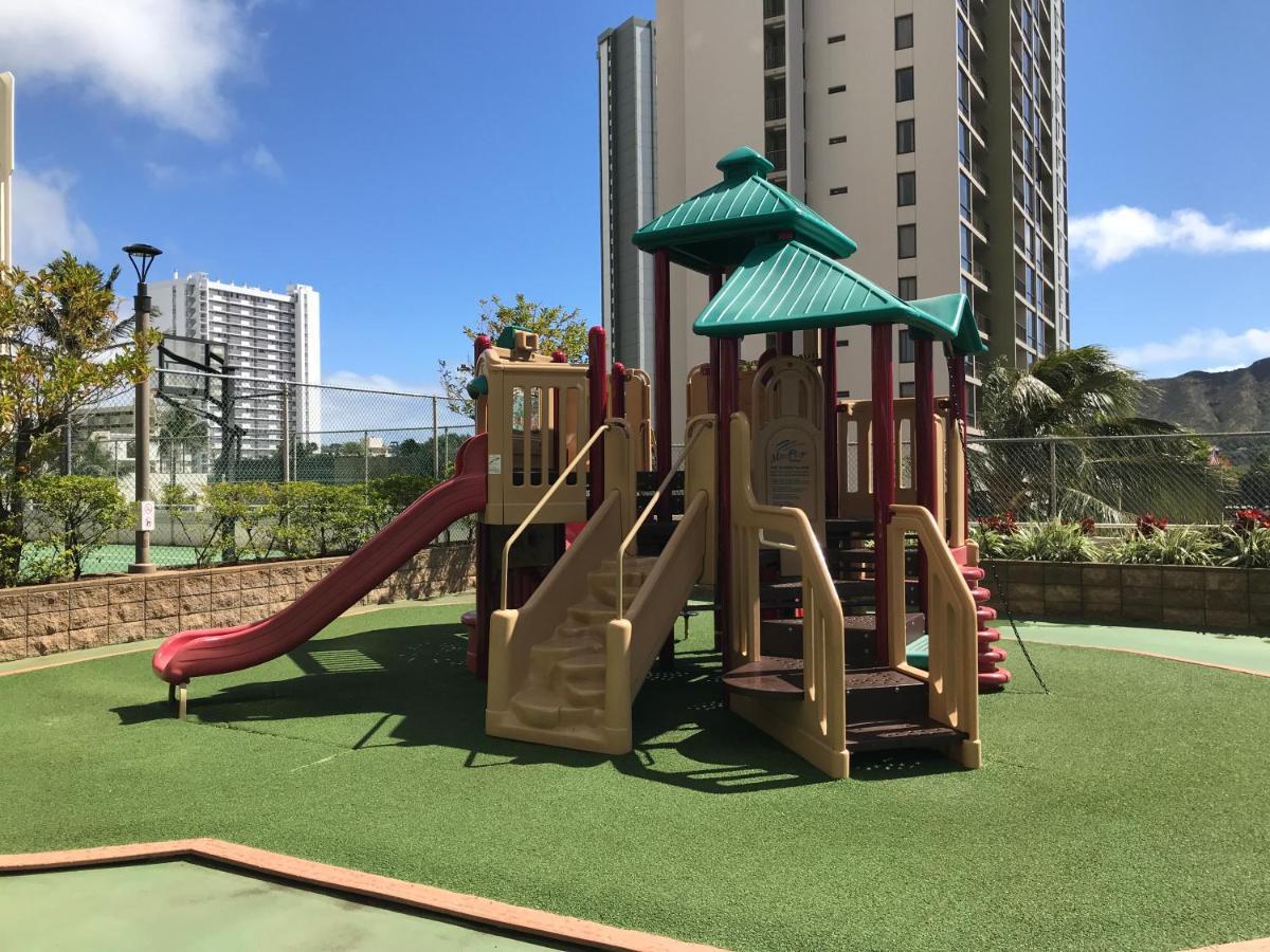 Waikiki Banyan 1Br With Great Ocean Views, Steps To Beach & Parking! Honolulu Buitenkant foto