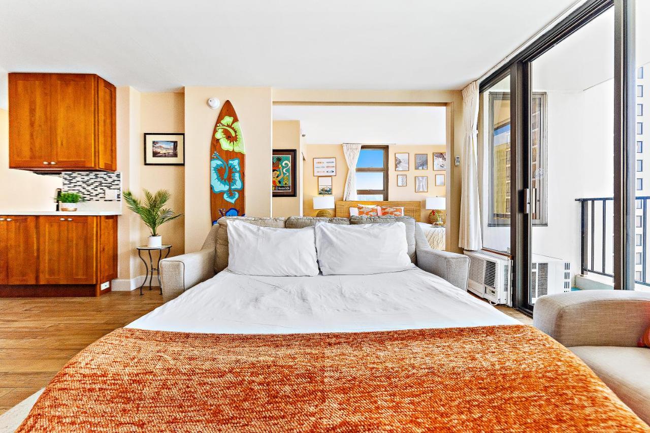 Waikiki Banyan 1Br With Great Ocean Views, Steps To Beach & Parking! Honolulu Buitenkant foto